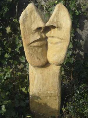 Kunst und Design Gesichter Skulptur aus Beton für außen