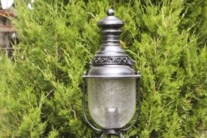 Schwarz mit Silber lackierte stilvolle Hamburger Garten Soc