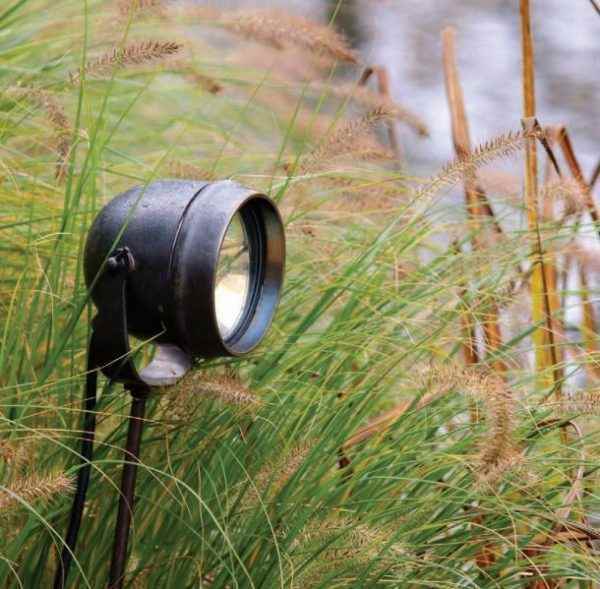 Gartenstrahler mit langem Erdspieß