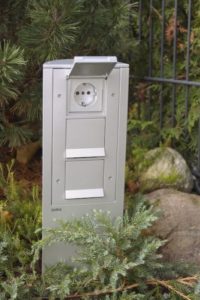 Gira Energiesäule Garten Steckdosen für den Außenbereich