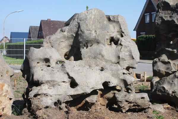 Grosse Garten Felsen Mit Locher Riesige Lochfelsen Natursteine