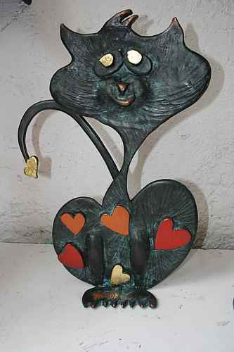 Kleiderhaken Wand Skulptur Figur Bronze teilpoliert Katze
