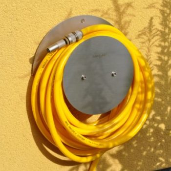 Schlauch und Wassertechnik für den Außenbereich. Schön und edel!
