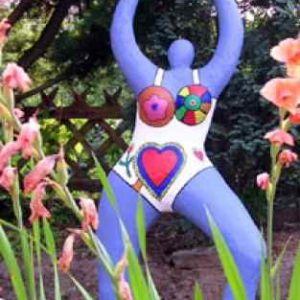 Nana Garten Betonskulpture farbige Frau