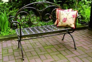 Märchenhafte Gartenbank mit Rückenlehne für 2 Personen stabi