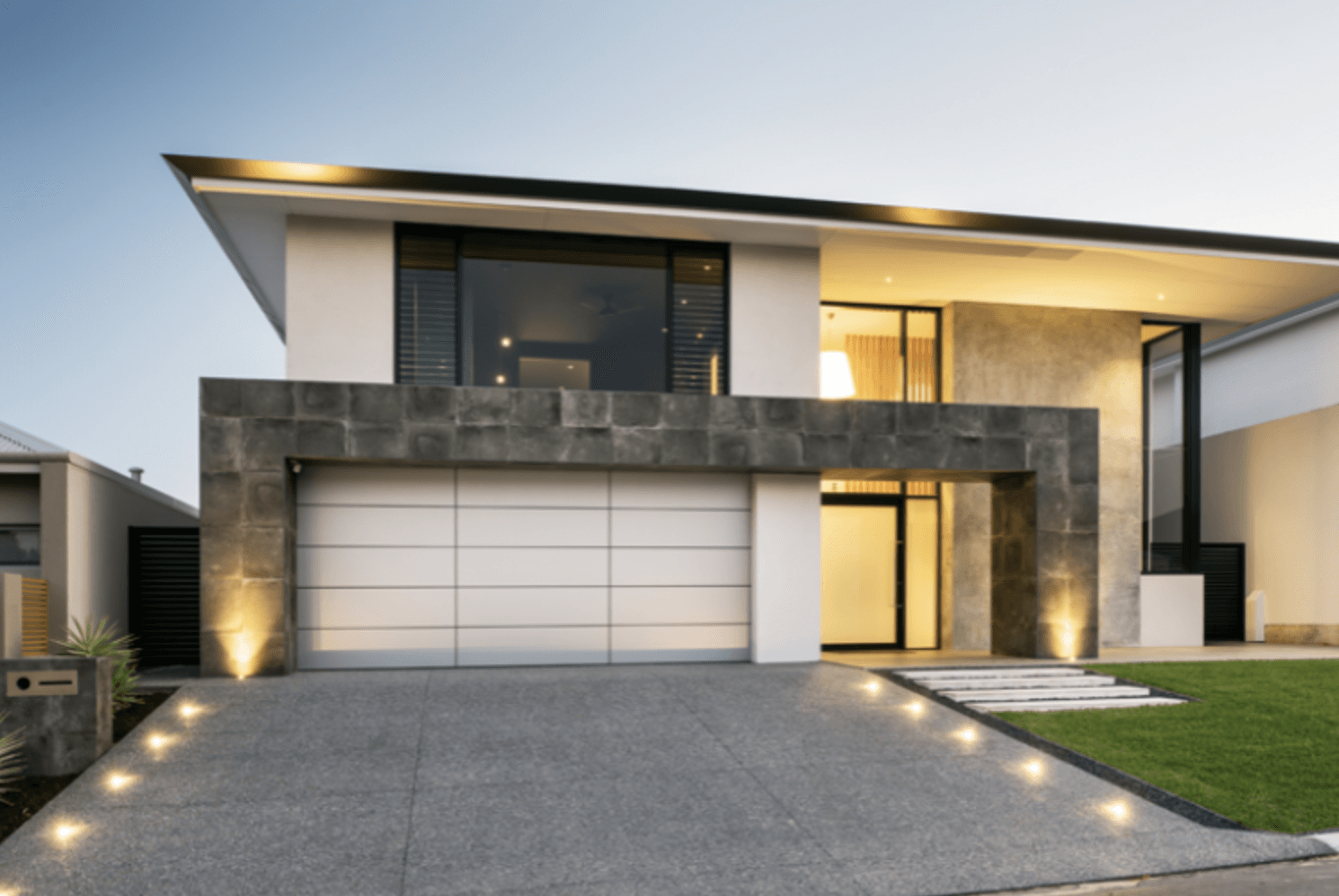 Außenbeleuchtung schalten - Licht außen sinnvoll schalten!