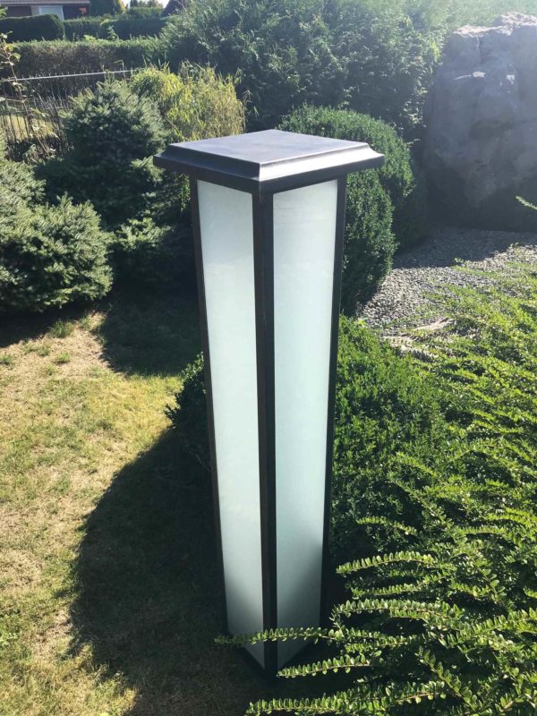Große Mediterrane Gartenleuchte Lichtsäule