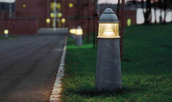 Leuchtturm Außenlampe feuerverzinkt Anwendung Wegbeleuchtung