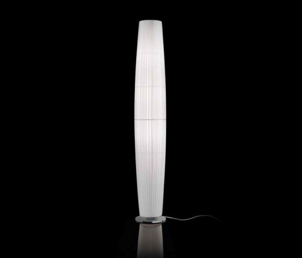 Schlanke Terrassen Stehlampe