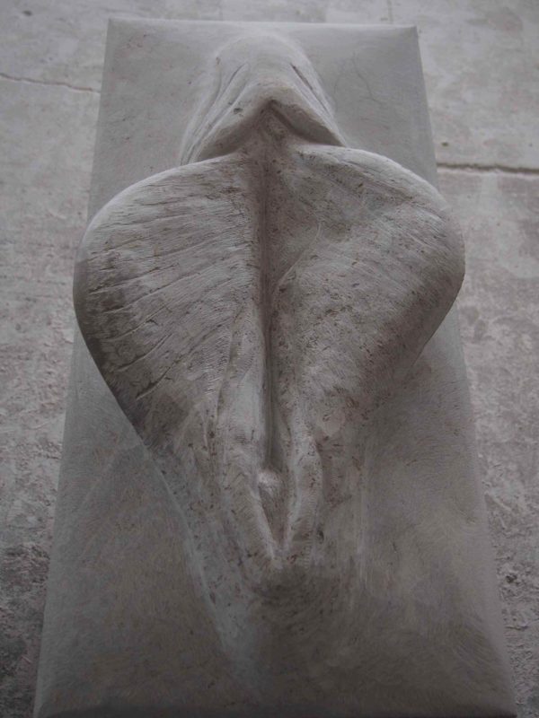 xklusive Vagina Skulptur Anfertigung vom Steinbildhauer