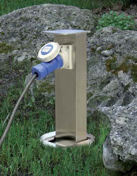 Versenkbare Gartensteckdose aus Edelstahl | Gartenleuchten.de