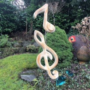 Notenschlüssel Gartenskulptur aus Beton