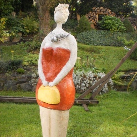 Wartende Lady Garten Skulptur aus Beton