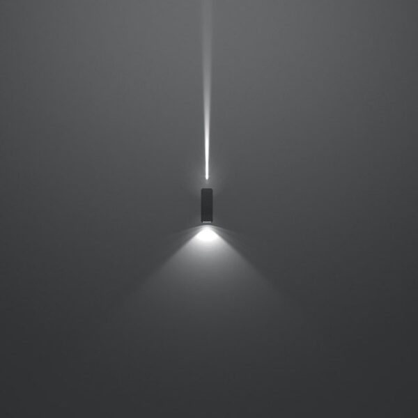 Außen Wandleuchte mit schmalem Lichtstrahl und Kegel