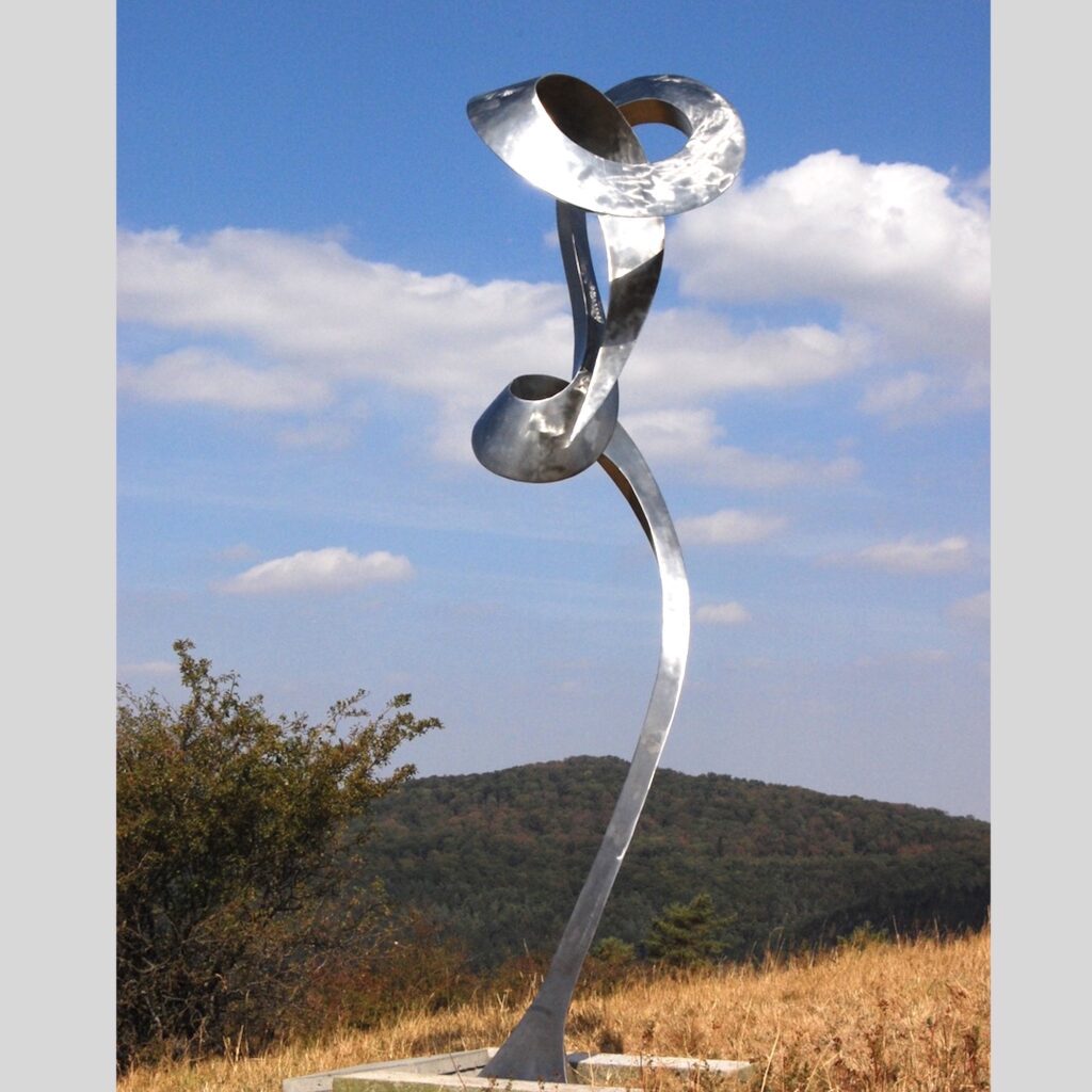 350cm große Edelstahl Skulptur Gartenleuchten.de