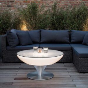 Beleuchteter outdoor Loungetisch