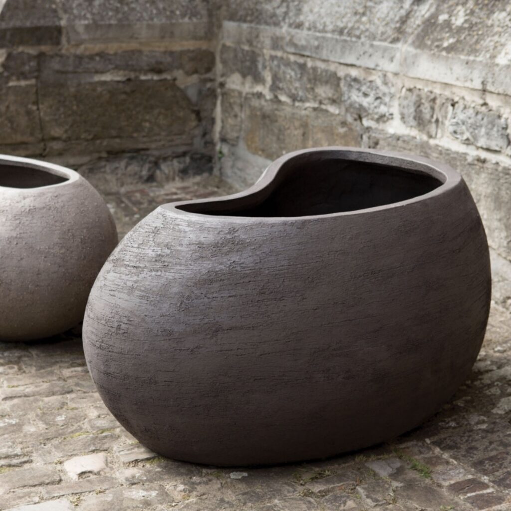 Exklusive Pflanzgefäße für außen aus hochwertigen Materialien