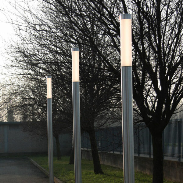 Große Außen Stehlampen aus Edelstahl