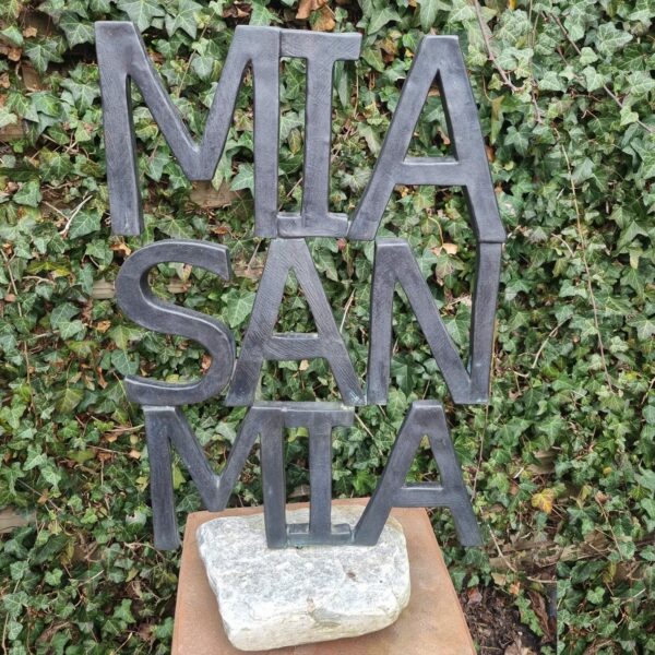 Mia san mia Skulptur