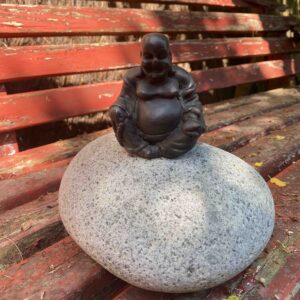 Buddha Gartenfigur sitzend