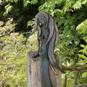 Meerjungfrau Gartenfigur sitzend