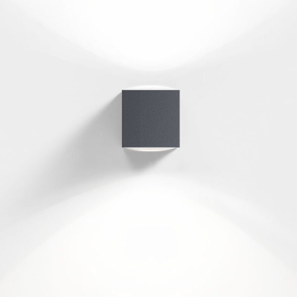 Moderne kleine schwarze Wandleuchte für außen