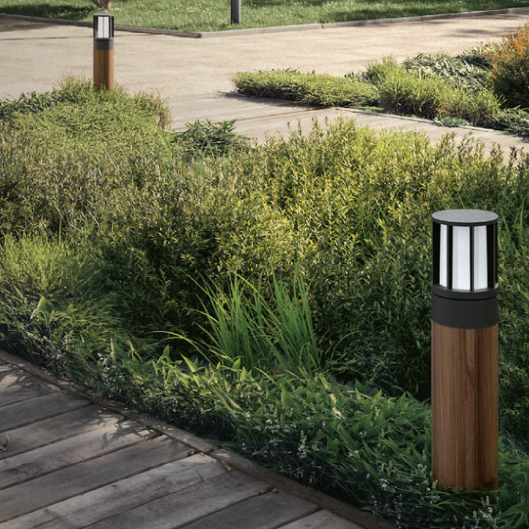 Professionelle Holz Pollerleuchten für den öffentlichen Bereich