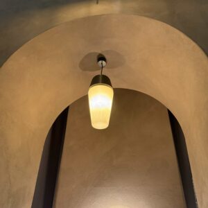 Elegante Decken Außenleuchte für Torbögen