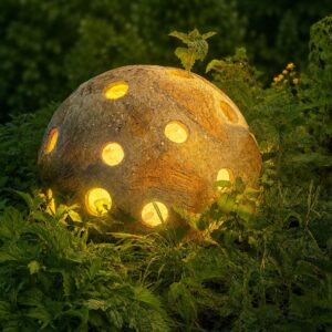 Runde Lichtskulptur für den Garten