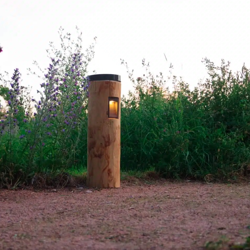 Vernünftige Solar Pollerleuchte aus Holz