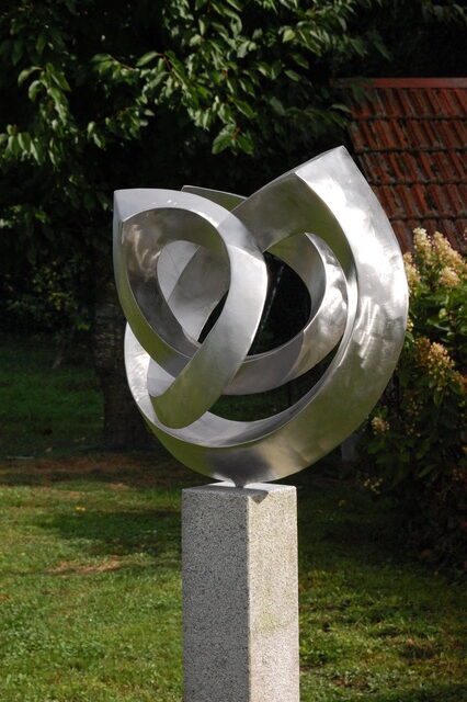 Exklusive Garten Skulptur aus Edelstahl 50cm