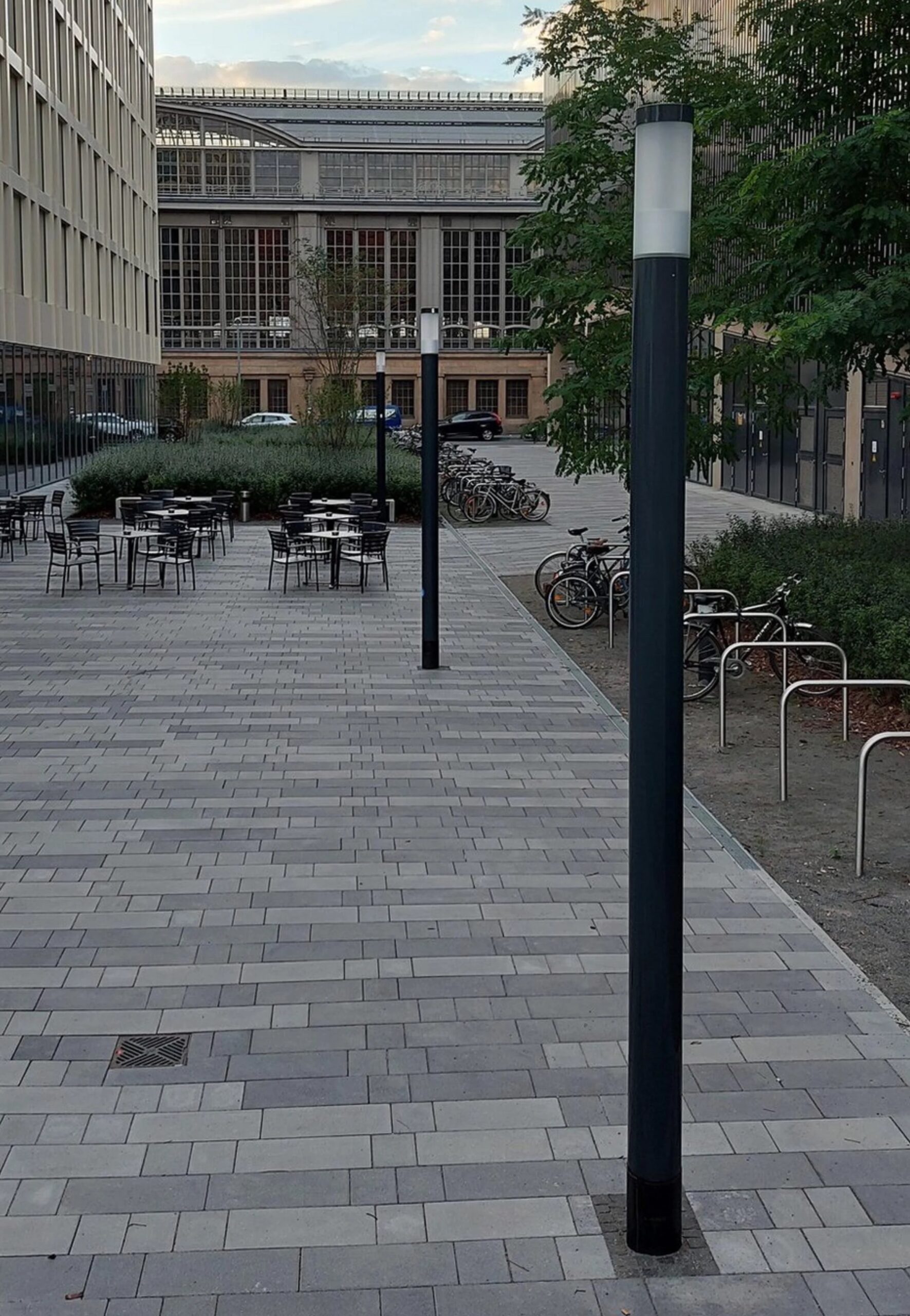 Mastleuchte Lichtstele rund 345cm Anwendungsbeispiel